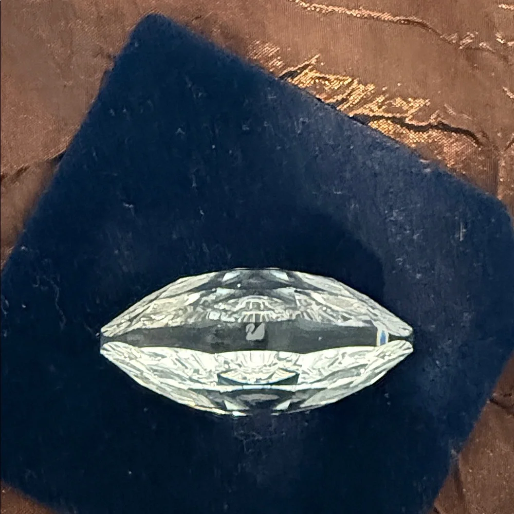 Swarovski Crystal Shell ~ Retired - Picture 6 of 7